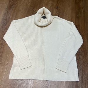 Rachel Zoe Wool Blend Pull Over Oversized Turtleneck Knit Sweater Ivory Cream